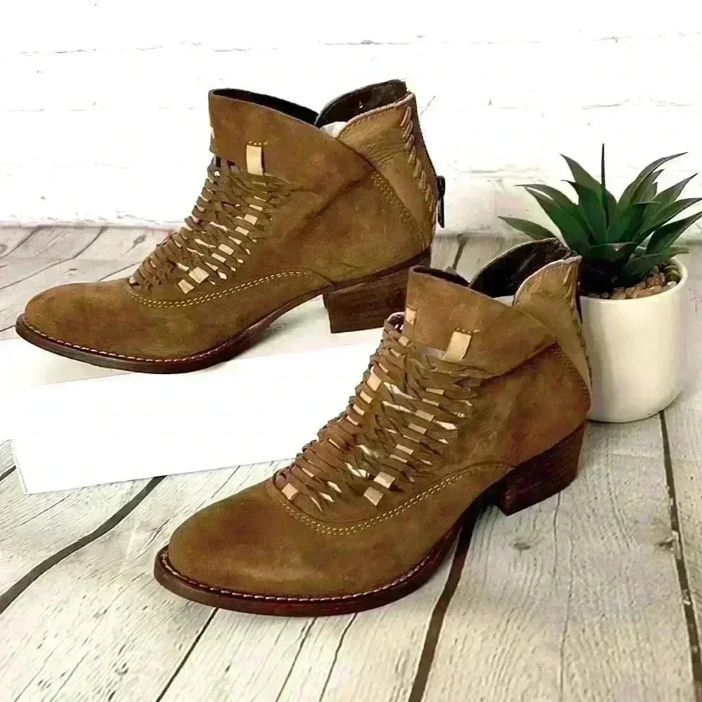 Rebels leather laced booties